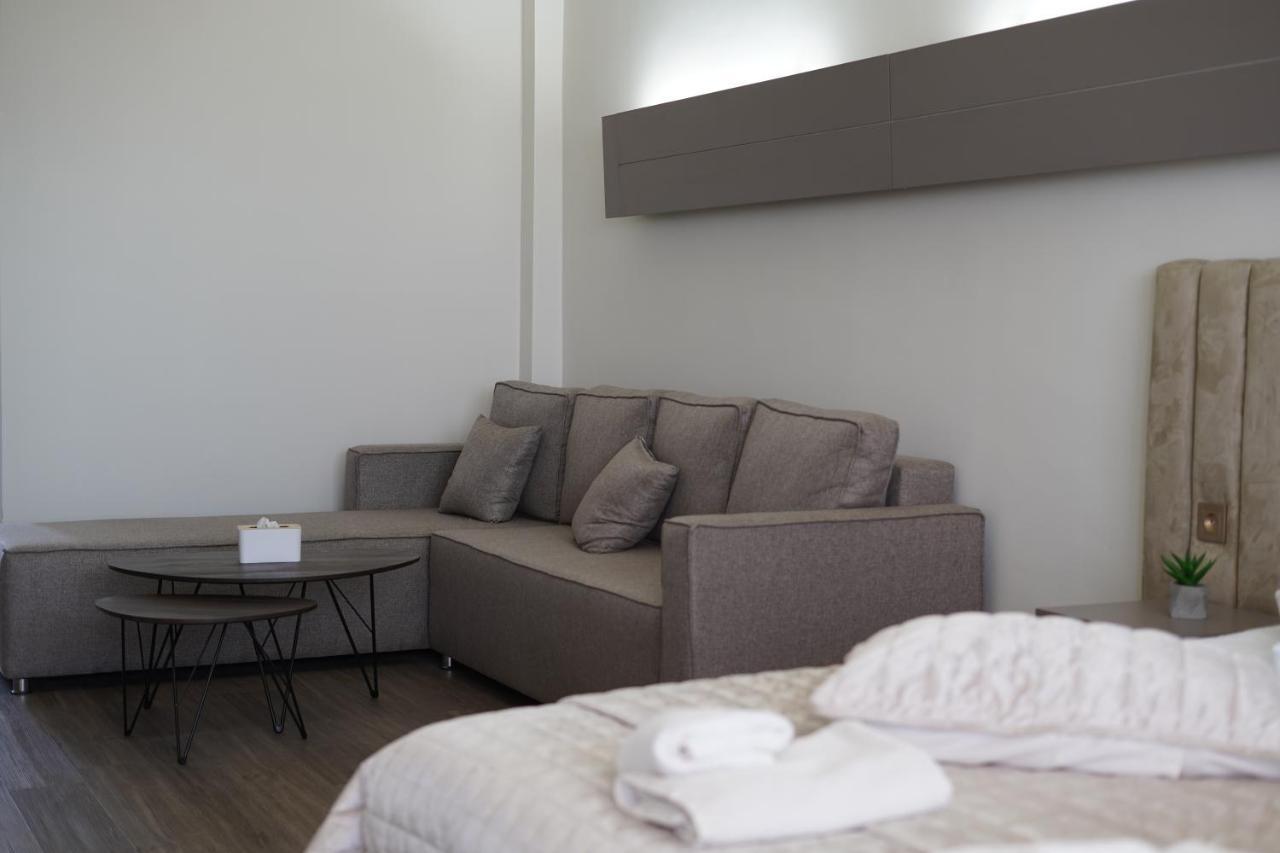 Cross Resort Hotel Erevan Esterno foto
